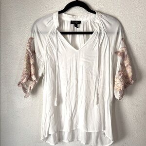 Jessica Simpson Women's White Floral Top